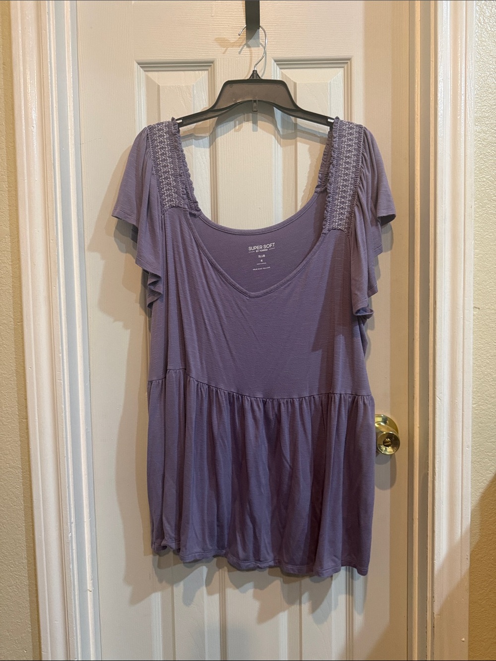 Soft Scoop-Neck Lavender Top with Flutter Sleeves